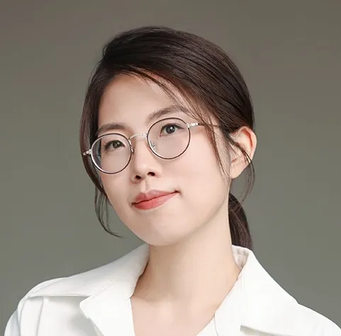 Portrait of Fumeng Yang